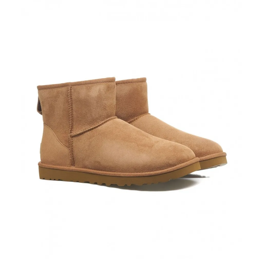 Boots Classic Mini Cammello