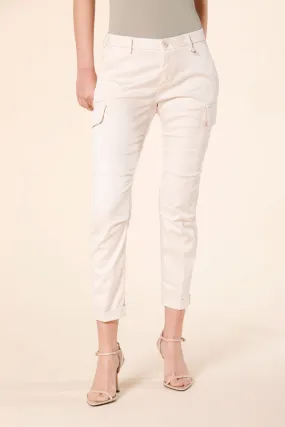 Chile City pantalon cargo femme en satin stretch curvy